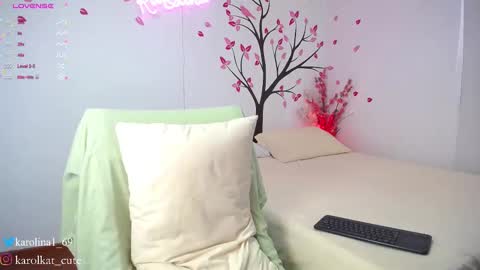 Karolina 3 online show from March 3, 1:56 pm