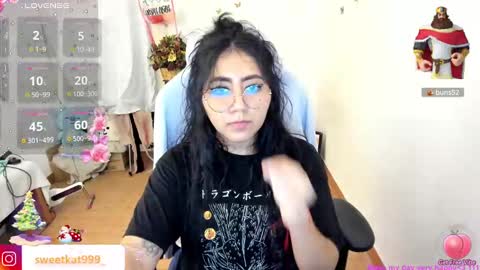 Snapshot of kat_ly_chan chatting on December 22, 9:53 pm Kat online show from December 22, 9:53 pm