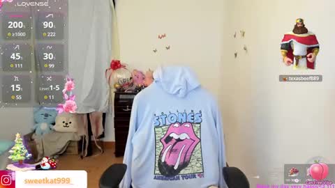 Snapshot of kat_ly_chan chatting on December 30, 10:55 pm Kat online show from December 30, 10:55 pm