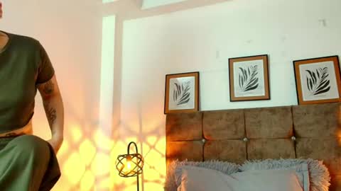 kat paradisse online show from July 20, 11:56 am