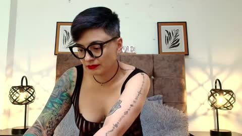 kat paradisse online show from February 4, 3:27 pm