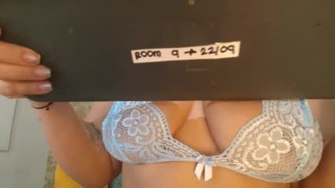 Snapshot of kat_spixy chatting on October 12, 4:43 pm Kat online show from October 12, 4:43 pm