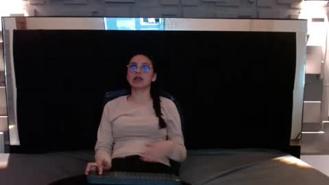 Katalina online show from October 4, 3:43 pm