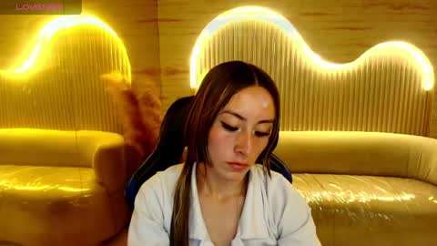 Katalina  online show from May 6, 8:37 pm