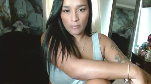 Catalina online show from October 25, 3:34 pm