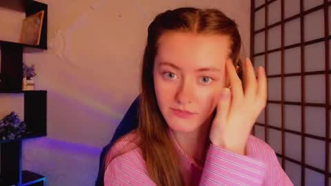 Kate online show from March 3, 5:42 am