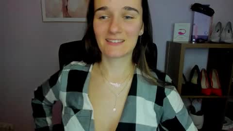 Kate  online show from October 4, 7:06 am