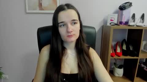 Kate  online show from February 1, 8:11 am