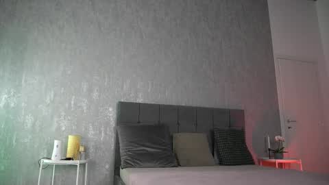 Kate online show from November 13, 7:00 am