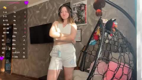 Alice online show from June 3, 2:33 pm