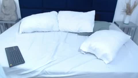 katheriine_pierce online show from December 4, 10:35 pm