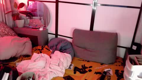 katherine_johnson online show from March 6, 8:35 am