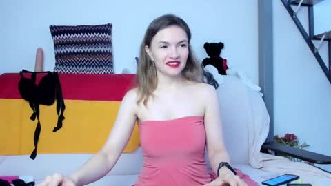 Snapshot of katherinemidnight chatting on February 8, 7:37 am Katherine online show from February 8, 7:37 am