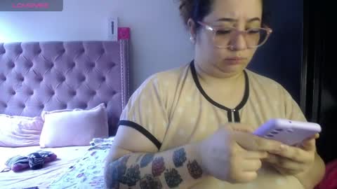 kathybigboobsbbw_ online show from April 25, 3:31 pm