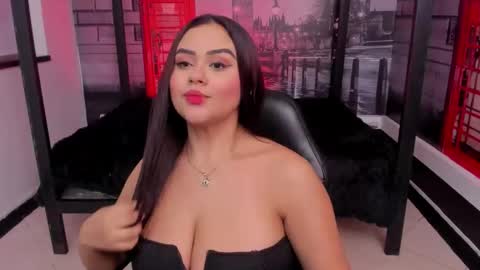 Snapshot of katia_bigboobs11 chatting on September 28, 10:35 am Katia online show from September 28, 10:35 am