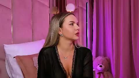 KatJolie online show from July 11, 7:17 pm