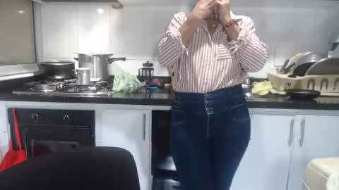 KattleyaGrey online show from October 24, 10:10 pm