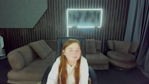 katty_rose8 online show from November 11, 6:37 am