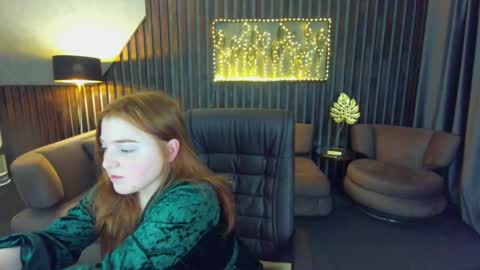 katty_rose8 online show from May 20, 6:14 pm