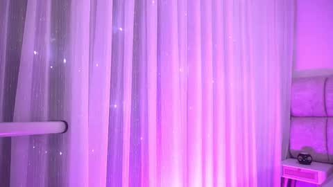 Katy online show from December 4, 12:05 pm