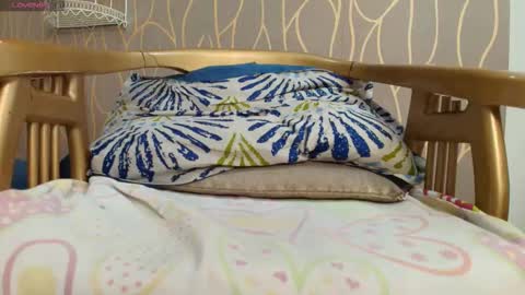 KATY online show from December 5, 9:23 pm