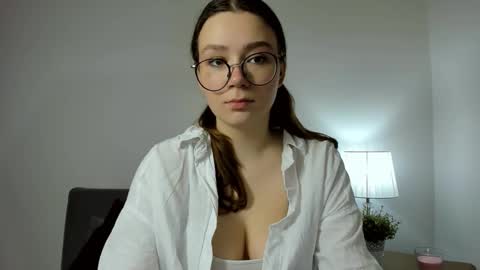 Katy online show from December 22, 7:37 am