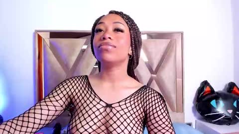 katyortiz online show from October 29, 11:45 am