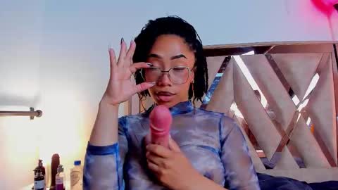 katyortiz online show from March 5, 12:03 pm