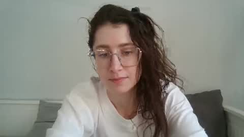 kawaii snowflake online show from October 19, 1:05 pm