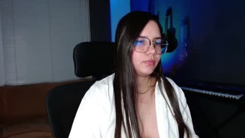 Kay online show from January 26, 7:32 am