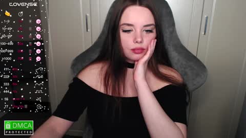 Snapshot of kayacherry chatting on February 2, 10:49 pm Alice online show from February 2, 10:49 pm