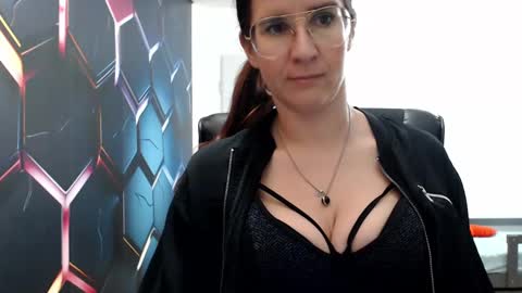 KayaLips online show from January 19, 6:32 pm