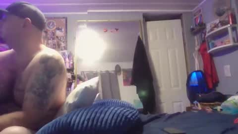 M and K online show from April 7, 5:09 am