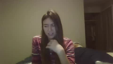 kaylaelizabeth97 online show from April 22, 5:14 am