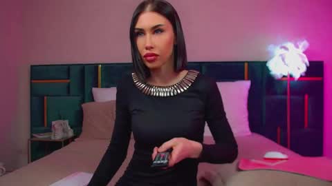 Kayla online show from March 25, 6:31 am