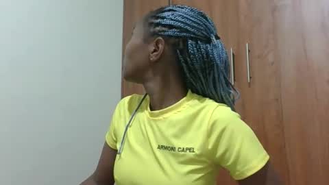 kaylar online show from April 18, 5:04 pm