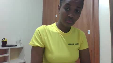 kaylar online show from March 18, 2:17 am