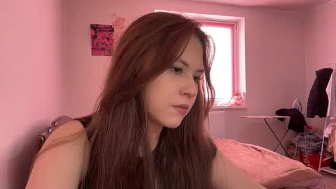 Nyelle online show from April 4, 1:51 pm