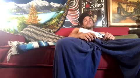 Snapshot of kaysears chatting on December 3, 9:28 pm Kay online show from December 3, 9:28 pm