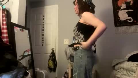 kearianwat online show from April 28, 5:34 am