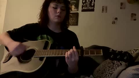 kearianwat online show from April 24, 2:35 am