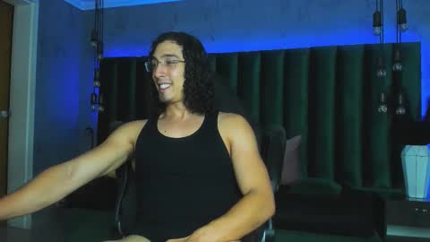 keelanmg online show from October 31, 2:56 am