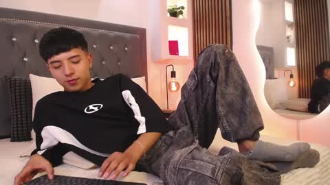 nico online show from April 1, 1:41 pm