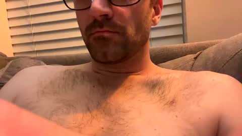 keepquietj online show from February 18, 6:37 am