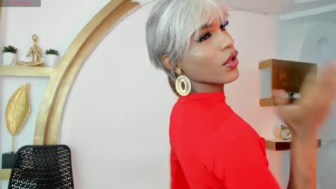 Keila  online show from June 3, 8:58 pm