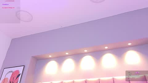 Keily Ross online show from December 16, 9:54 pm