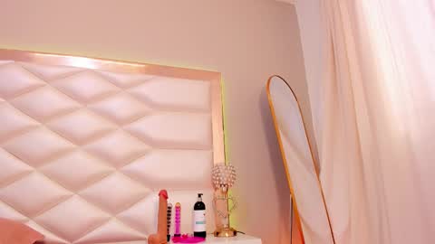 Ebony - Keisha online show from March 6, 8:30 pm