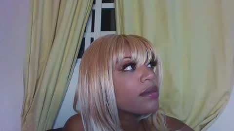 Kellie online show from February 1, 5:26 am