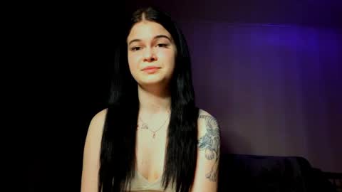 Bella online show from April 5, 3:42 pm