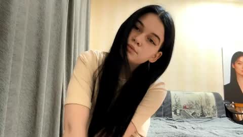 Bella online show from April 15, 4:10 pm